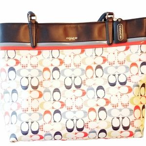COACH LARGE TOTE NWOT